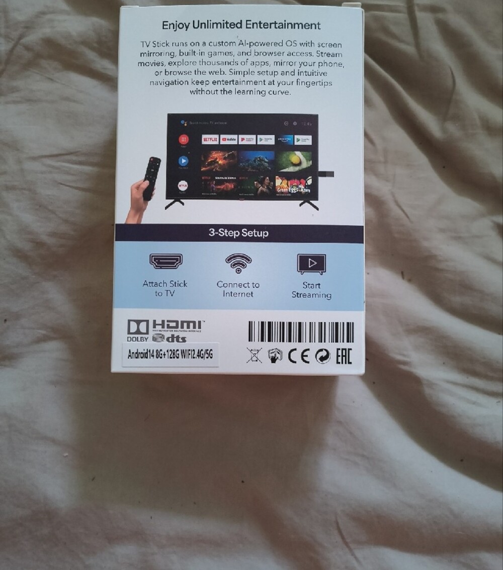 TV Stick 4K Chromecast Built-In - Black - Picture 3 of 4